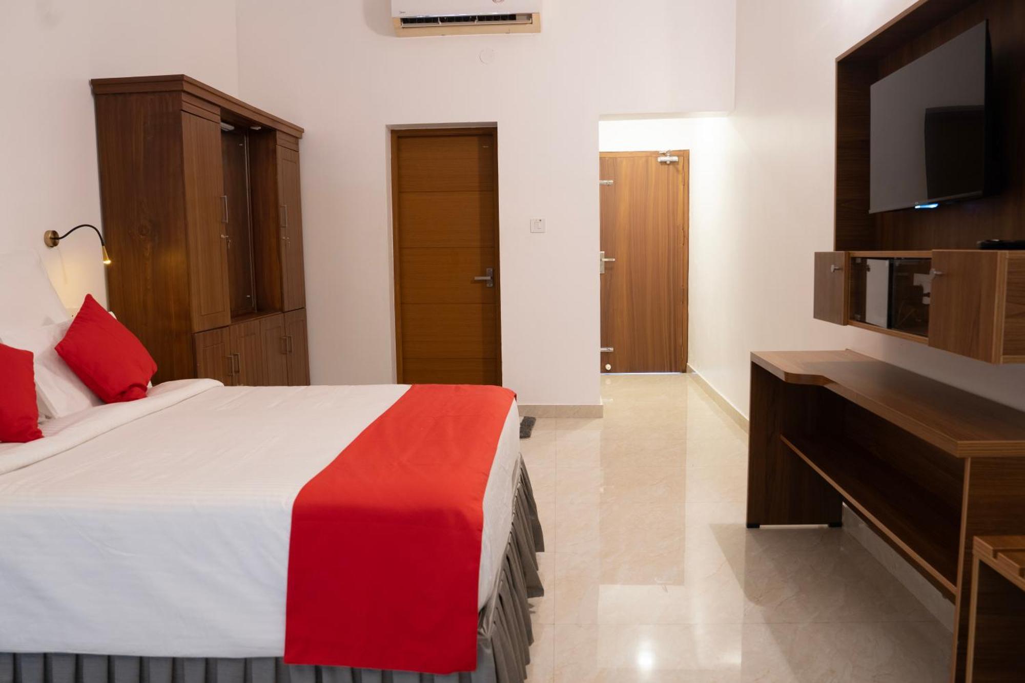 Alleppey Holiday Beach Resort Alappuzha Екстер'єр фото